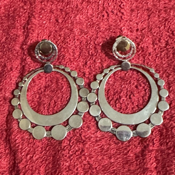 JOHN HARDY LARGE DOT DECO DISC DROP EARRINGS - Picture 5 of 5
